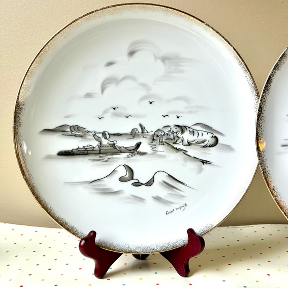 Set-2 VNTGAlaska Inuit Wild Hunt Plates Robert Mayokok TransferWare 10.25”rnd - Picture 16 of 16